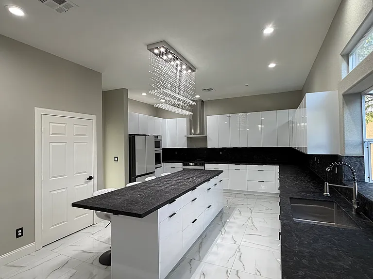 8922 Rio Verde Ave — Photo 34
