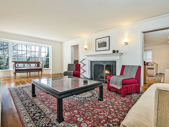 41 Franklin Rd Scarsdale ( 005 OF 22 ).JPG