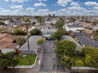 164 Walnut St, Costa Mesa, CA 92627