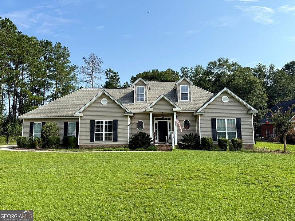 1st image of 827 Plantation Dr
