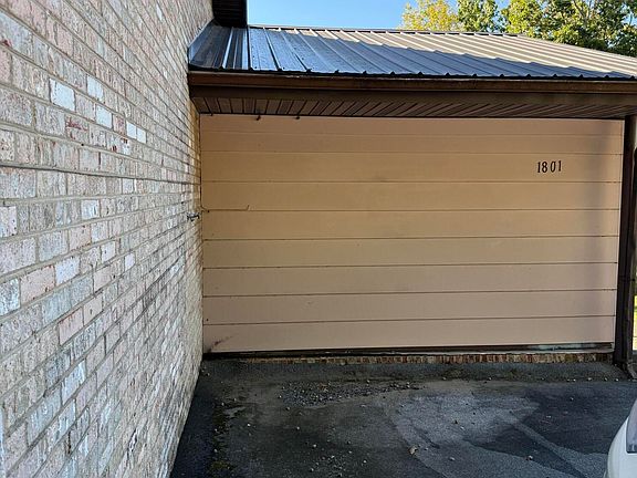 2nd image of 1801 W Lakeview Dr #0