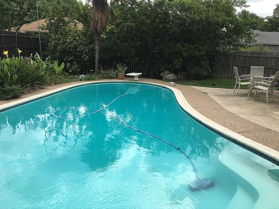 1st image of 429 Betsy Ross Dr