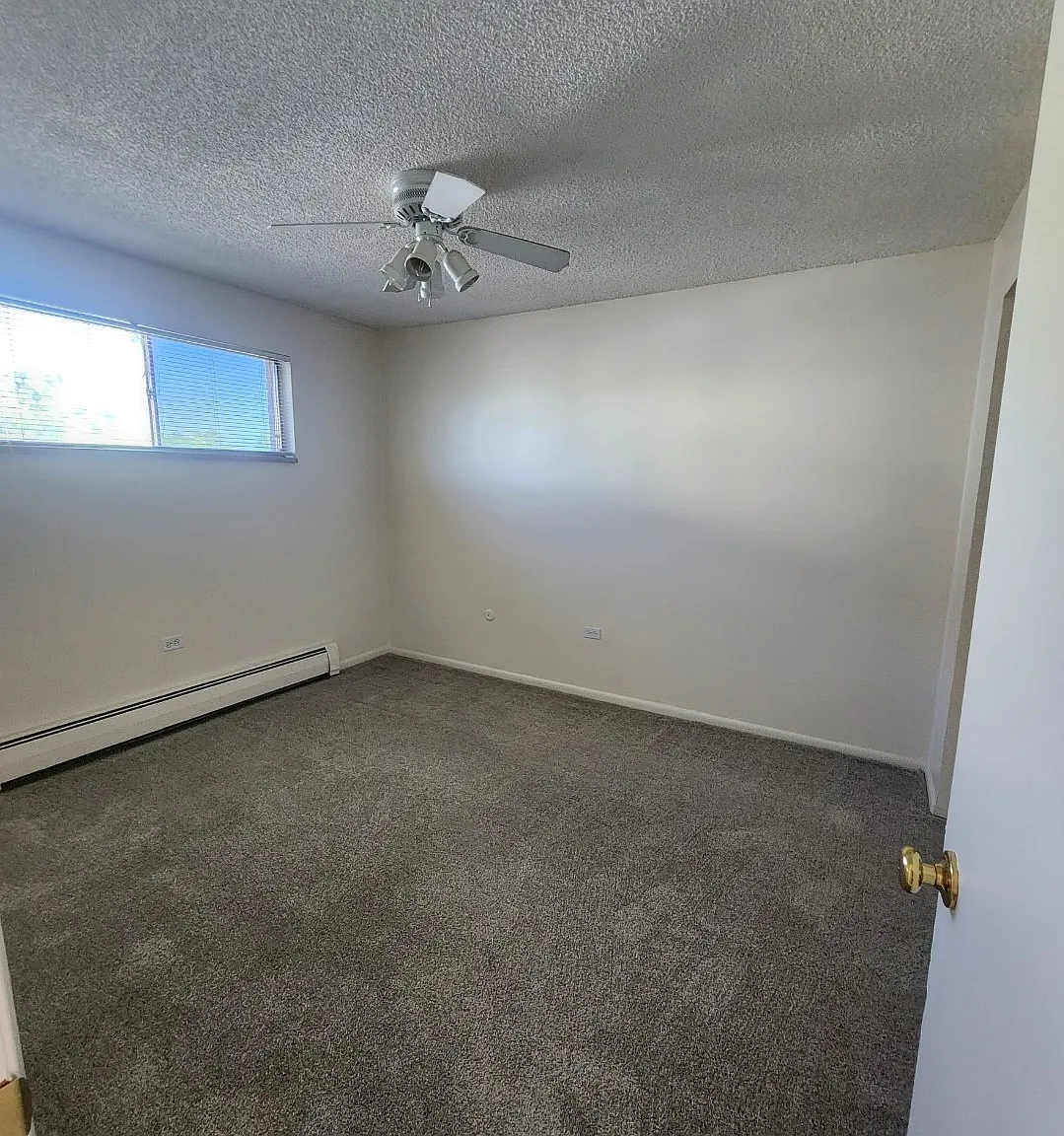 3333 S Washington St — Photo 2