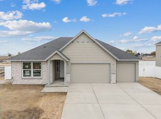 842 K St NE, Quincy, WA 98848