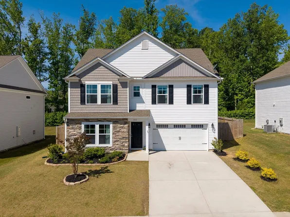 322 Chinchilla Dr, Fountain Inn, SC 29644