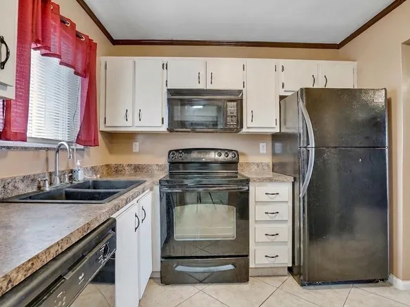 100 Waterway Drive S #209, Lantana, FL 33462