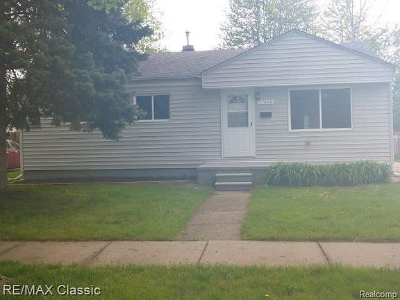 5th image of 21820 La Salle Ave