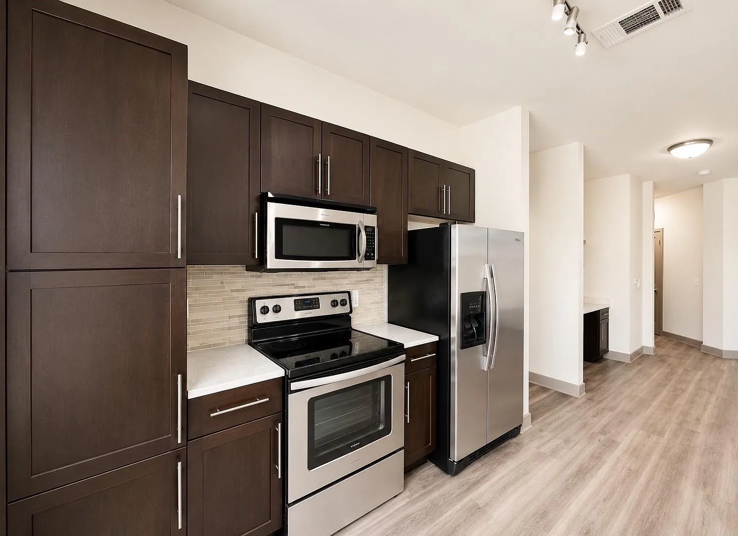 2 bed, 2.0 bath, 1326 sqft, $1,850 — Photo 4