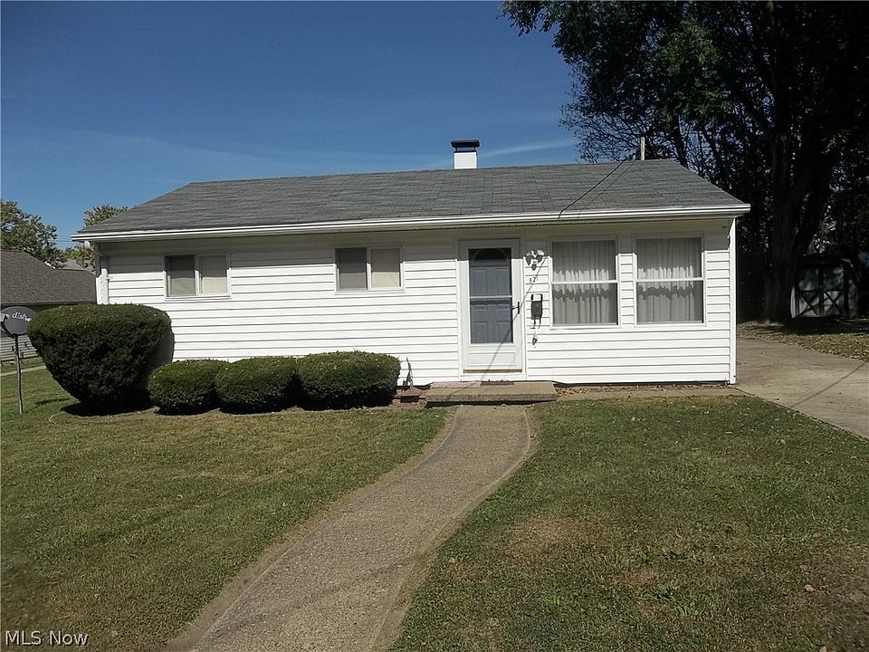 1st image of 821 Lorain St