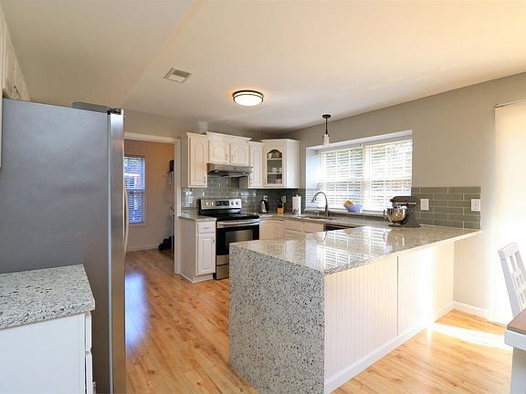 5th image of 269 Deerfield Ln
