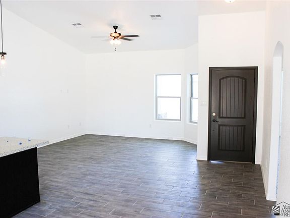 3rd image of 4002 E Monreal Ln
