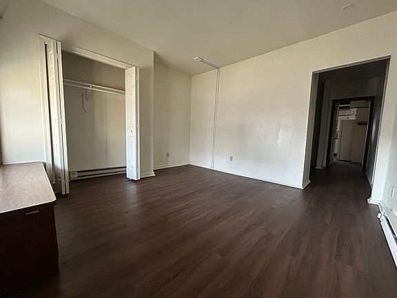 2nd image of 906 N 4th St #1