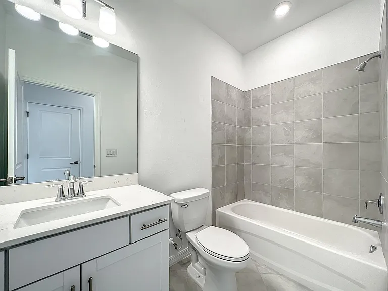 19120 Bordeaux Ct — Photo 27
