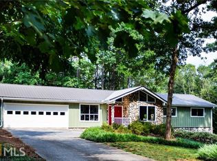 1285 Lake Charles Dr, Roswell, GA 30075