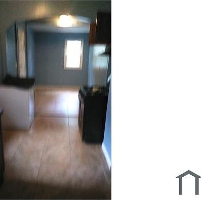 4th image of 24 N 11th St Floor 1