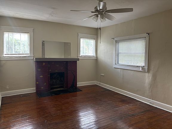 3rd image of 703 Maryville Pike APT 1