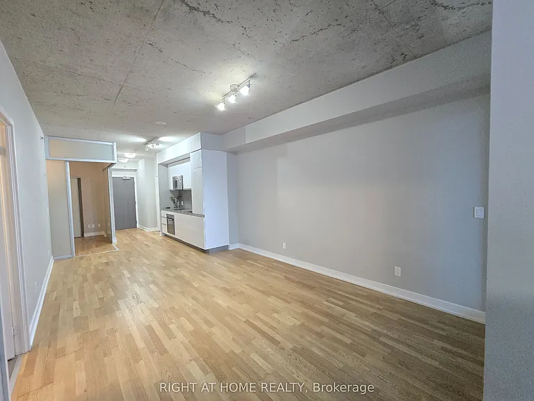 20 Gladstone Ave #617 — Photo 10