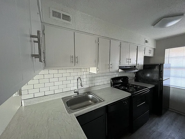 1830 E Johnson Ave #19 — Photo 5