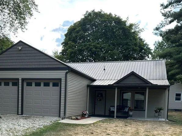806 Newton St, Tallmadge, OH 44278