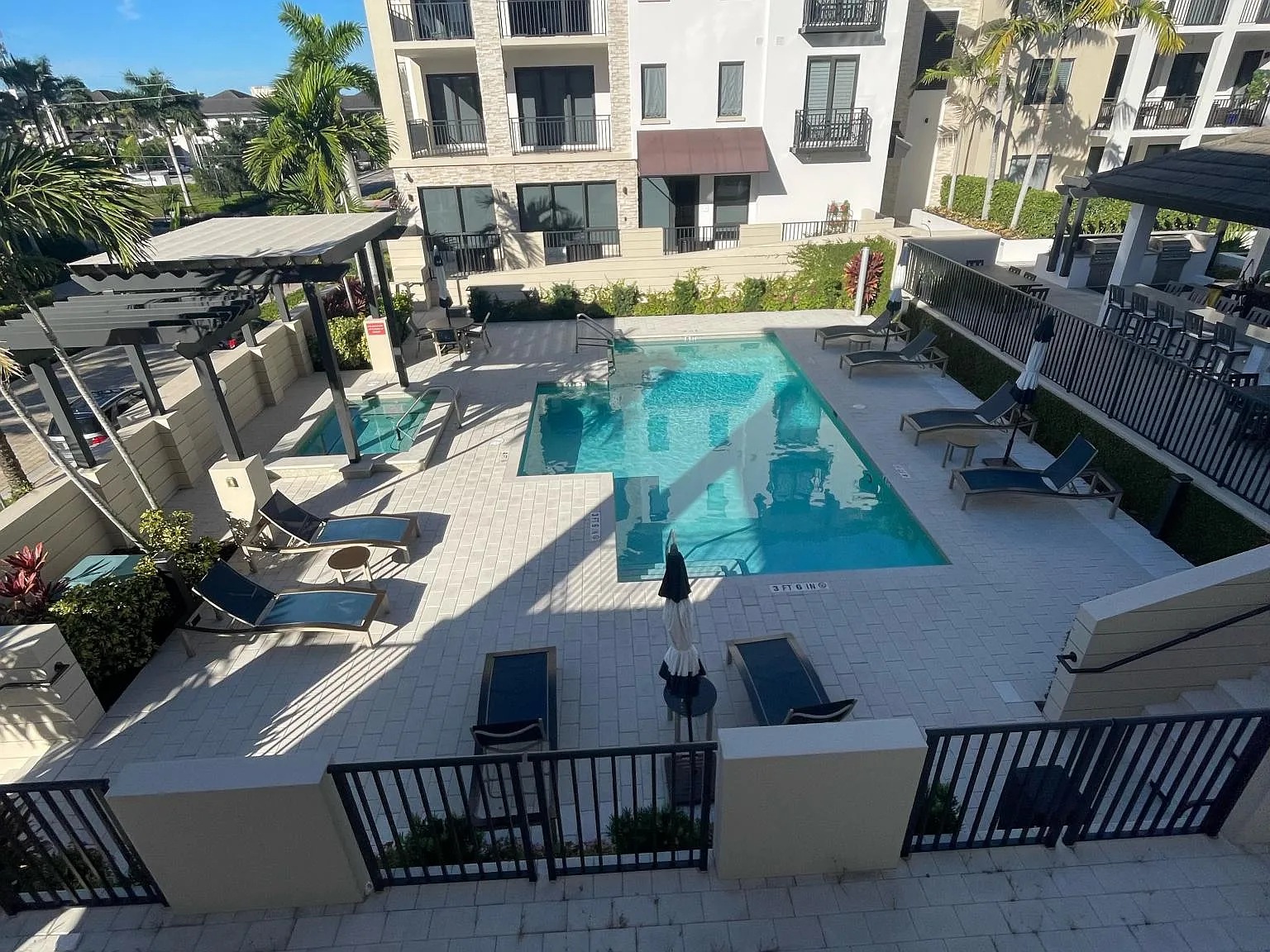 3 bed, 2264 sqft, $8,900 — Photo 1