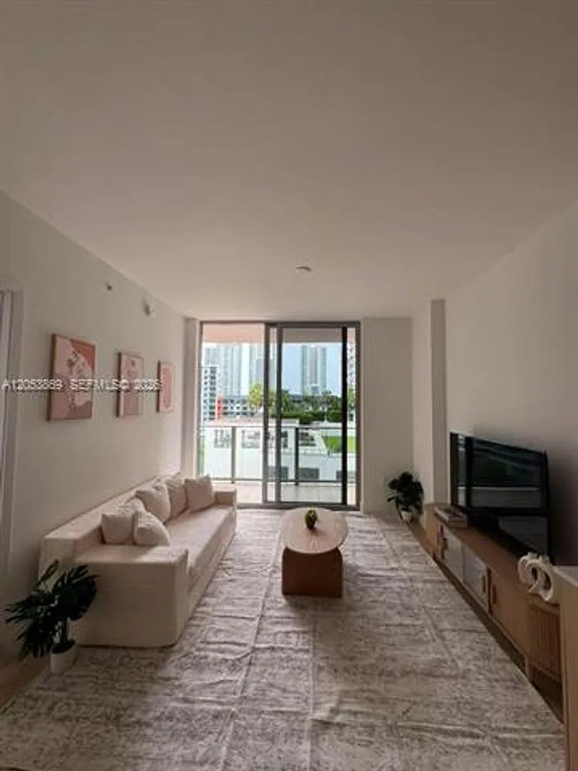90 NE 32nd St cu-811, Miami, FL 33137 — Photo 3