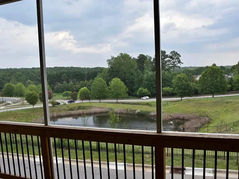 614 Gateway Crossing Ln — Photo 17