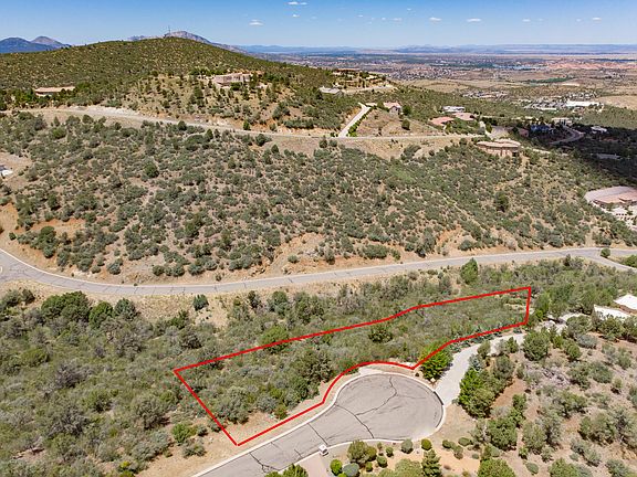2nd image of 440 Rockrimmon Cir