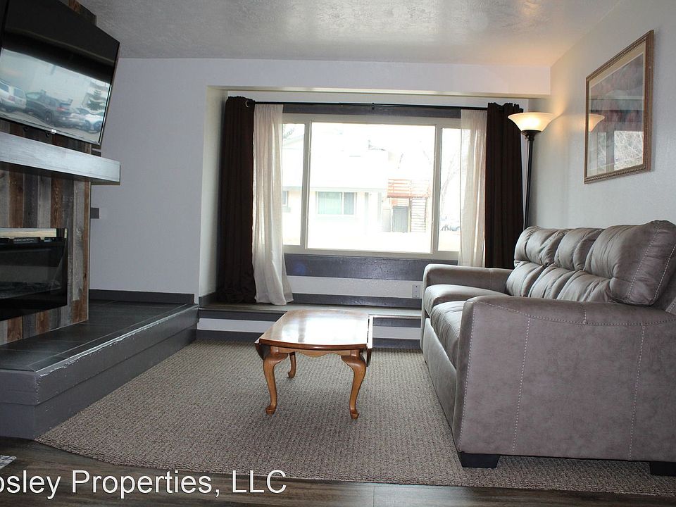 1st image of 4440 4th Ave N #14