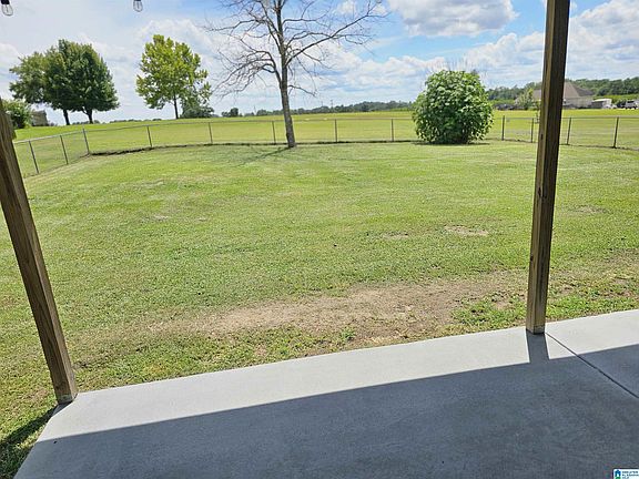 3rd image of 1025 County Road 370
