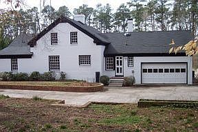 2nd image of 1832 Westover Ct