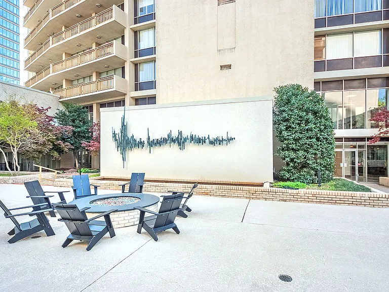 6211 W Northwest Hwy #G509 — Photo 26