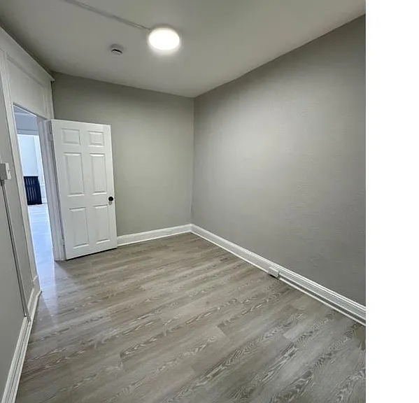 2800 W Cold Spring Ln — Photo 17