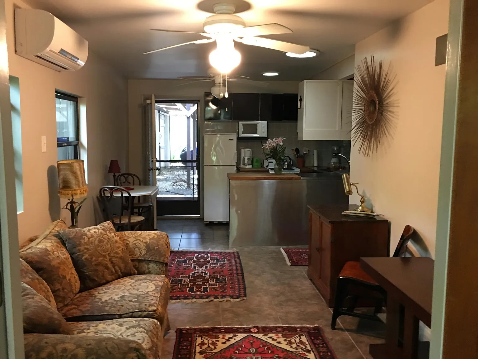 1 bed, 580 sqft, $2,200 — Photo 2
