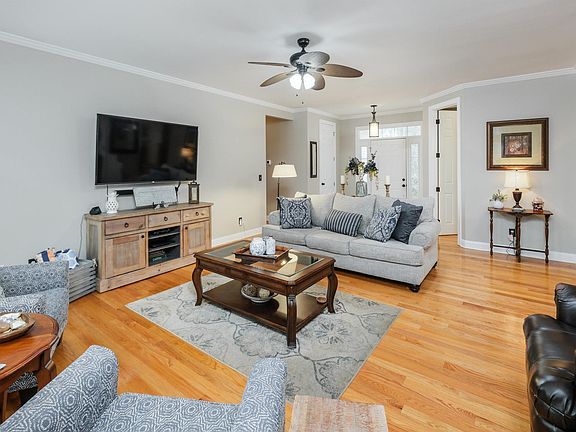 5th image of 116 Rutledge Ln