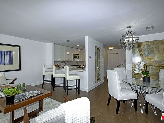 2nd image of 1815 Westholme Ave APT 2