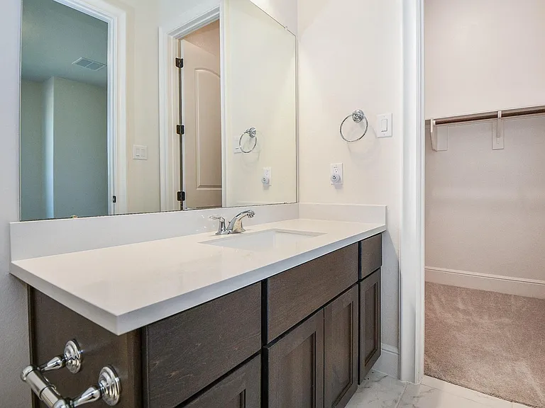 8526 Tombron Grove Rd — Photo 39