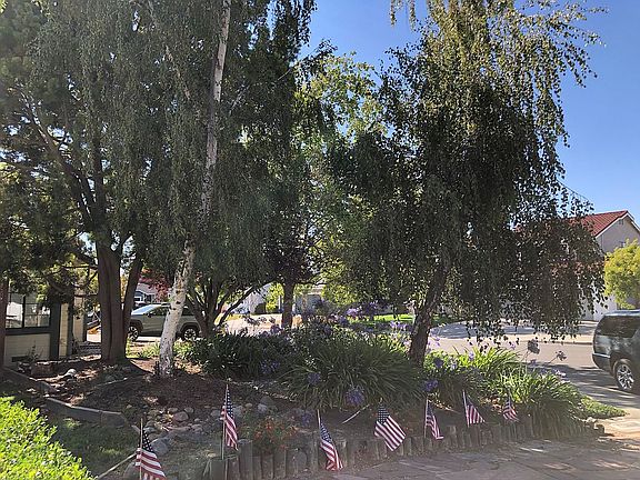 5th image of 17 Cherry Blossom Ct