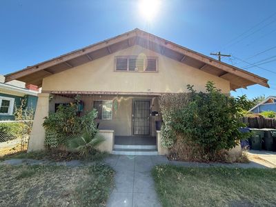 450 N Howard St, Fresno, CA, 93701