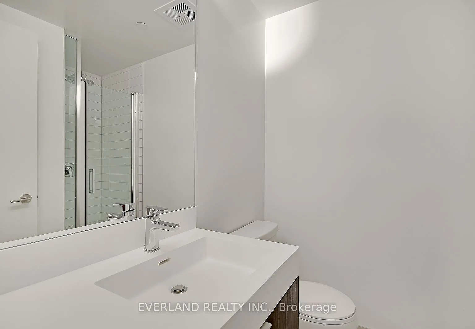 2 bed, $2,400 — Photo 4