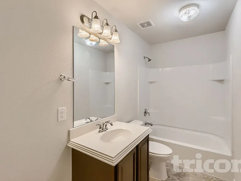 1307 Hidden Valley Dr — Photo 6