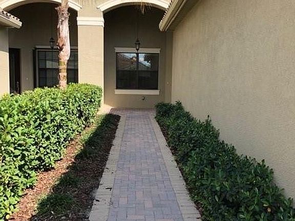 4th image of 11805 Five Waters Cir