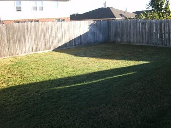 5th image of 3302 Admiral Dr