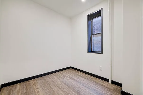 Rented by REAL New York | media 7