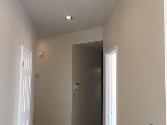 4th image of 7 Vinton Ct