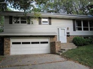 3024 15th Ave NW, Rochester, MN 55901