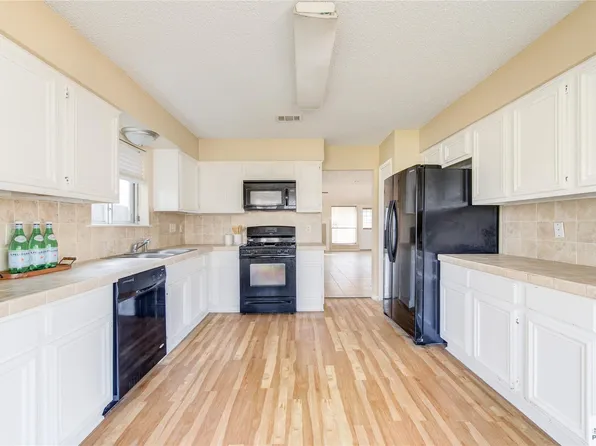 12530 Laleu Ln, Houston, TX 77071
