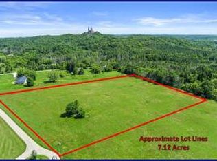 9 Twohig Cir, Hubertus, WI 53033