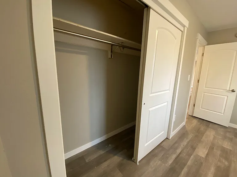 373 Lakewood Dr — Photo 15