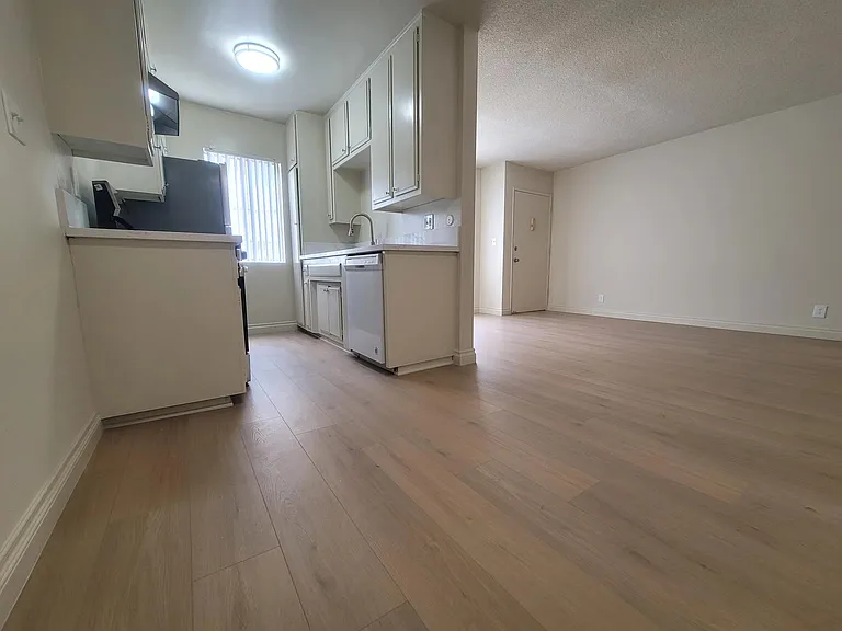3731 S Canfield Ave #2 — Photo 3