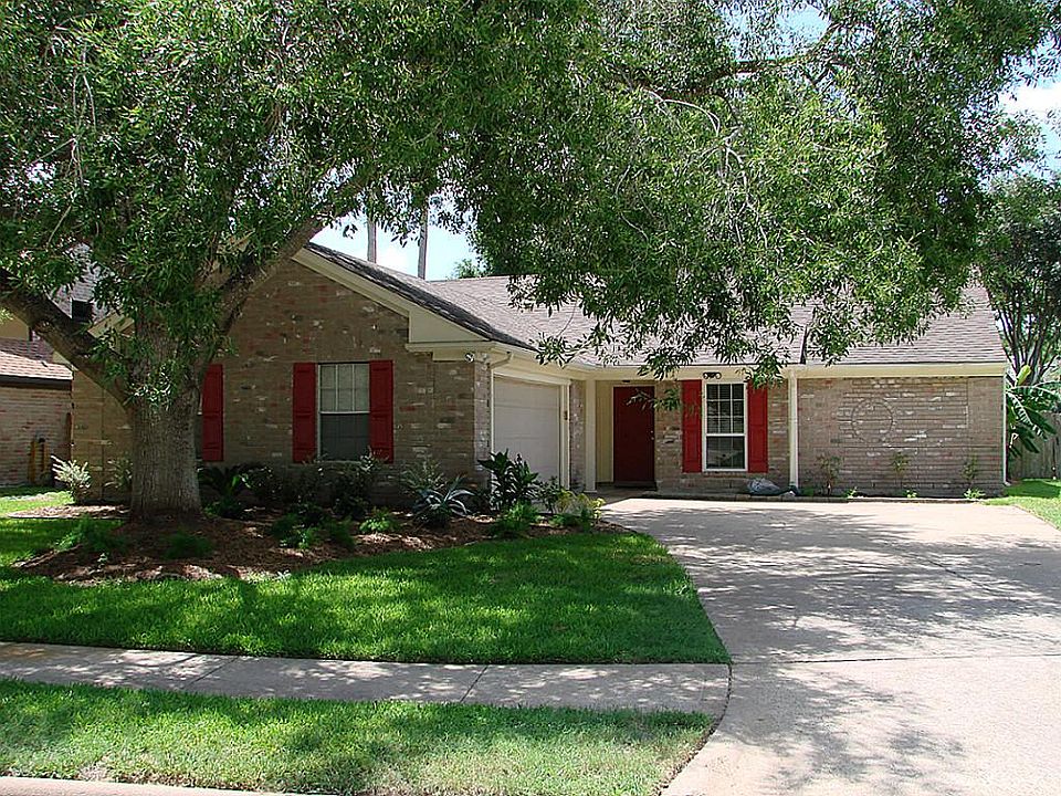 1st image of 21719 Park Valley Dr